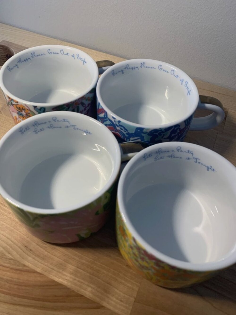 LILLY PULITZER 4pc Porcelain Stacking Espresso Mugs - Picture 4 of 4
